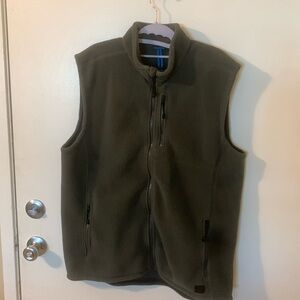 Men’s Eastern Mountain Sports (EMS) fleece vest - Large